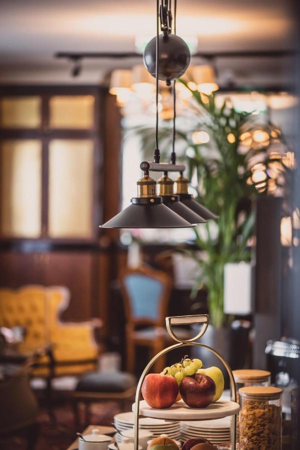 Henri Hotel Wien Siebterbezirk Bagian luar foto