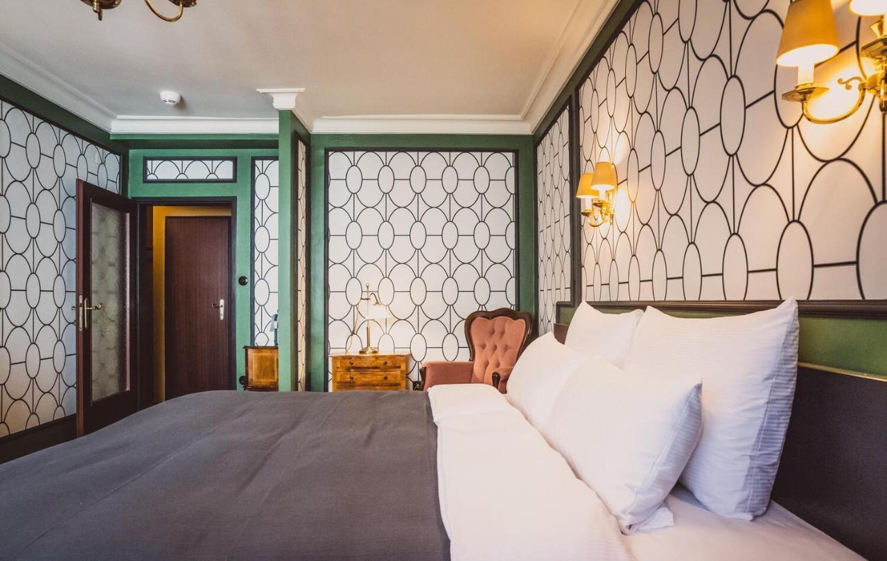 Henri Hotel Wien Siebterbezirk Bagian luar foto