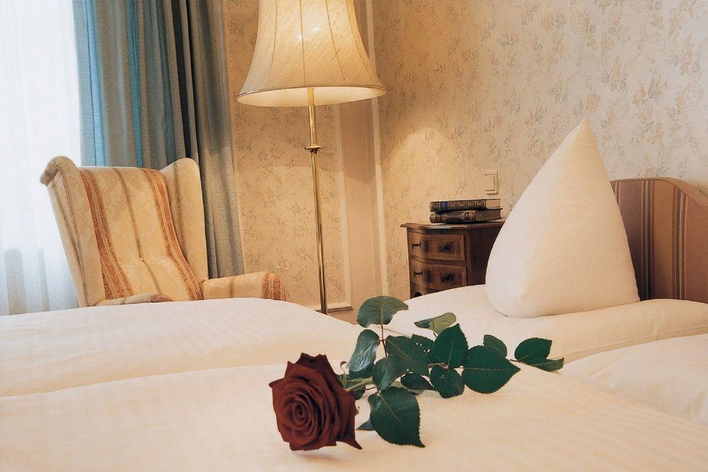 Henri Hotel Wien Siebterbezirk Bagian luar foto