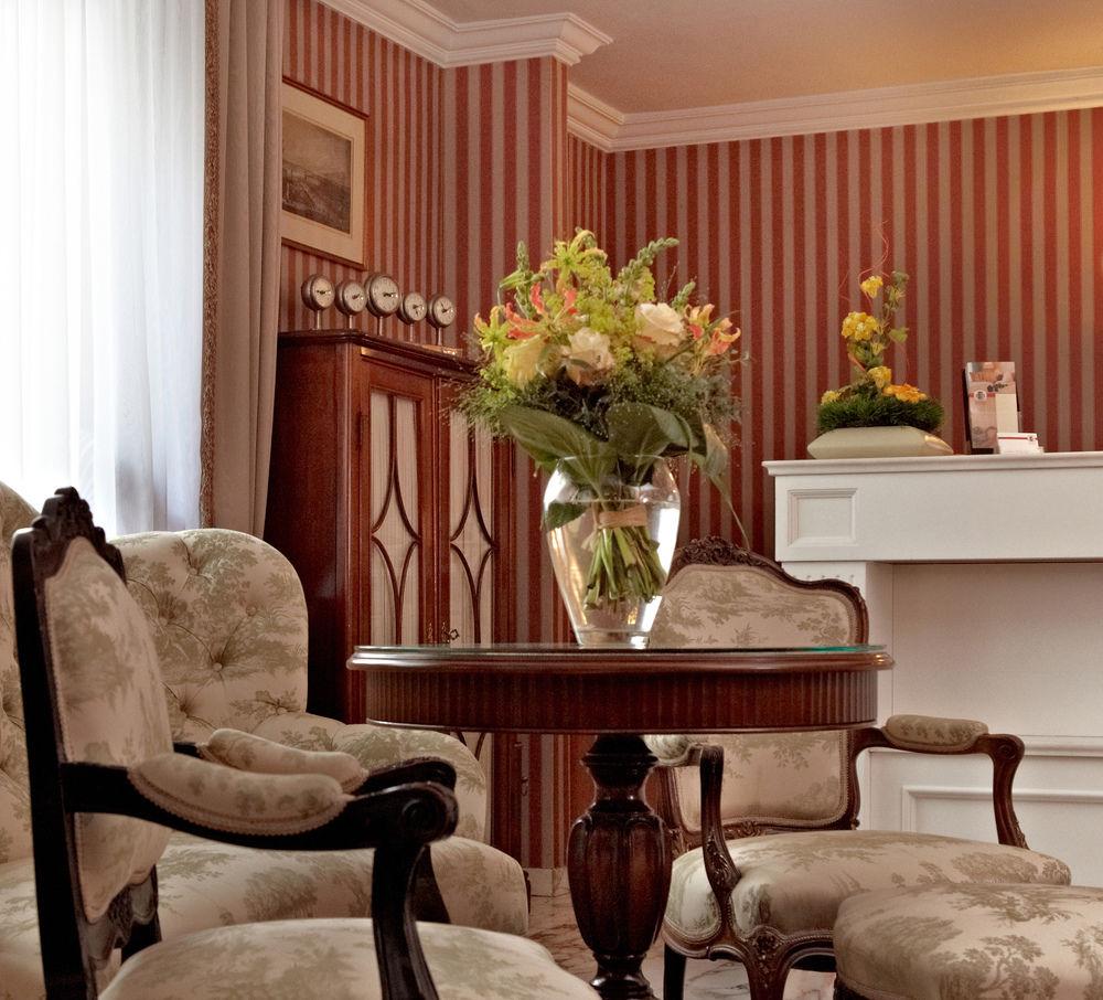 Henri Hotel Wien Siebterbezirk Bagian luar foto