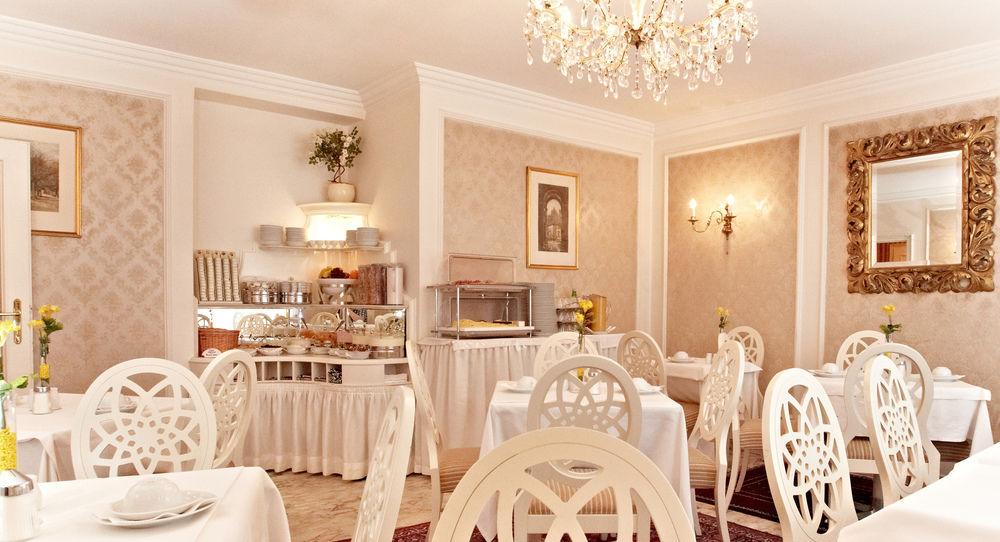 Henri Hotel Wien Siebterbezirk Bagian luar foto