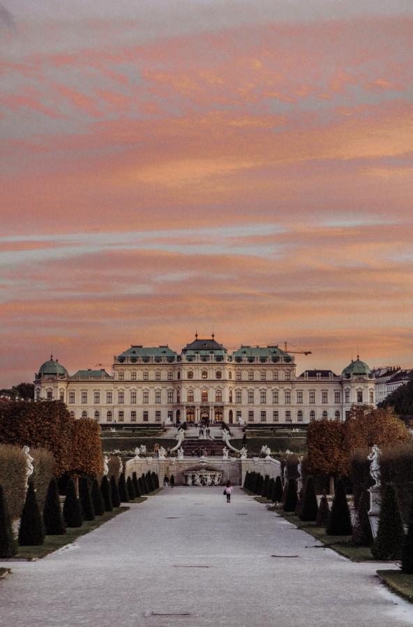 Henri Hotel Wien Siebterbezirk Bagian luar foto