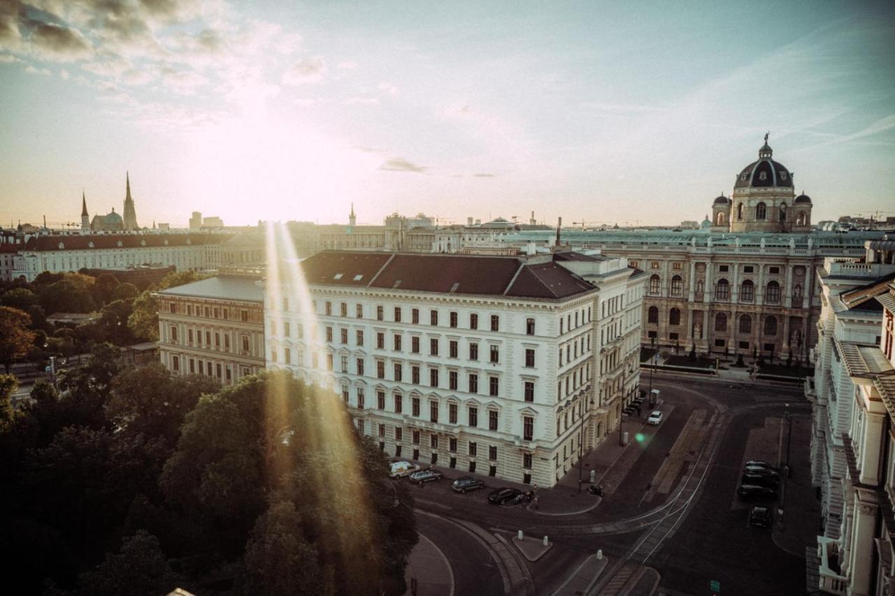 Henri Hotel Wien Siebterbezirk Bagian luar foto