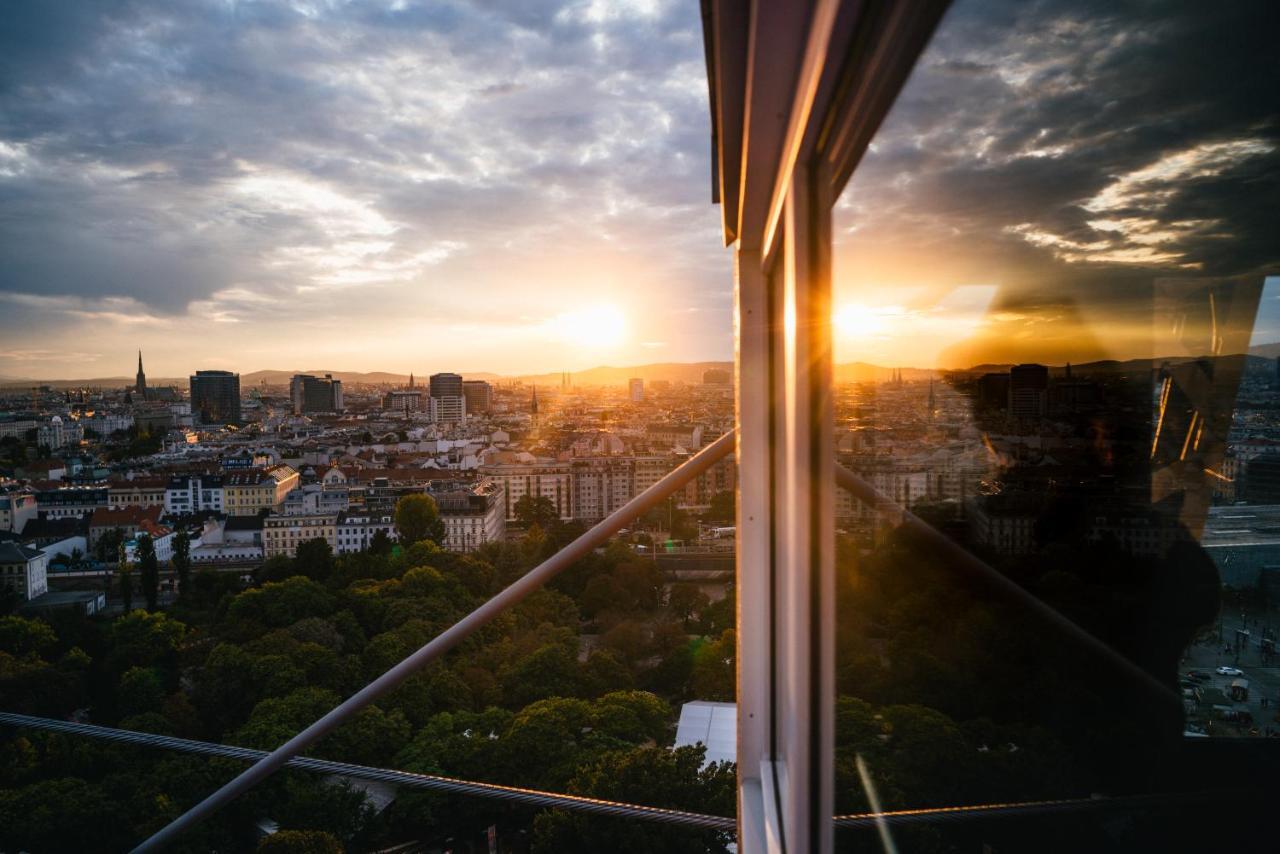 Henri Hotel Wien Siebterbezirk Bagian luar foto